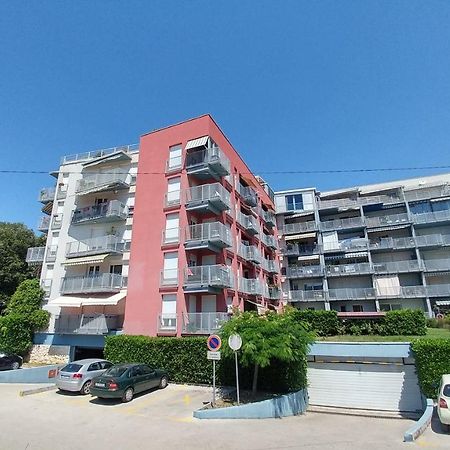 Apartment Deluxe Sea View ספליט מראה חיצוני תמונה