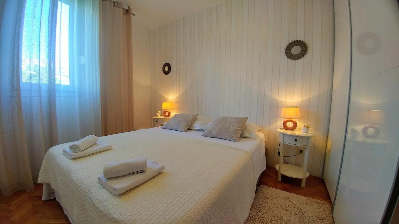 Apartment Deluxe Sea View ספליט מראה חיצוני תמונה
